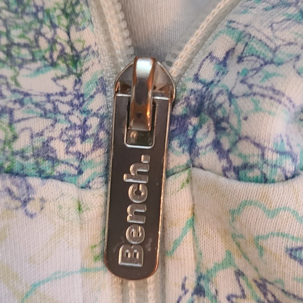 Bench Sweater - Picture 7 of 10